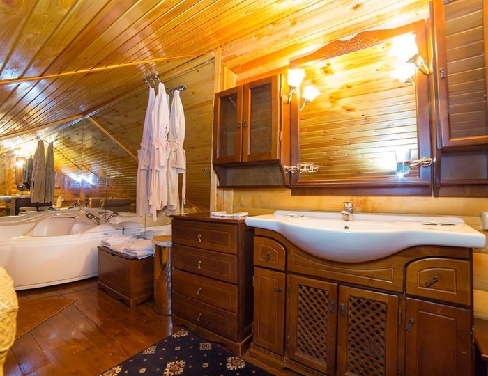 Коттедж VIP(с видом на озеро) - Парк-отель «Покровское»