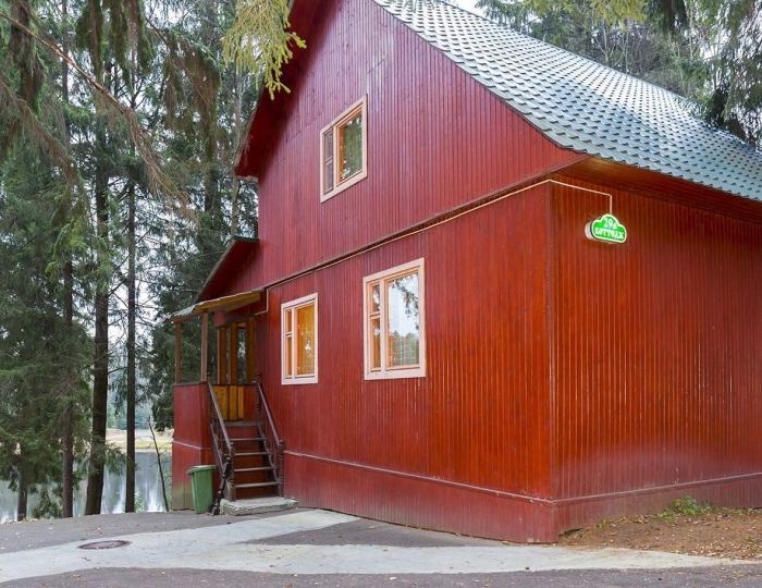 Коттедж шестиместный с видом на озеро - Парк-отель «Покровское»