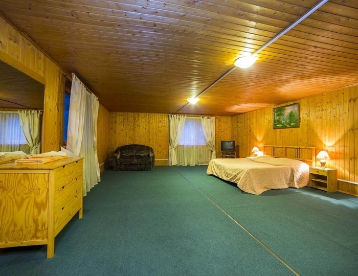 Коттедж шестиместный с видом на озеро - Парк-отель «Покровское»