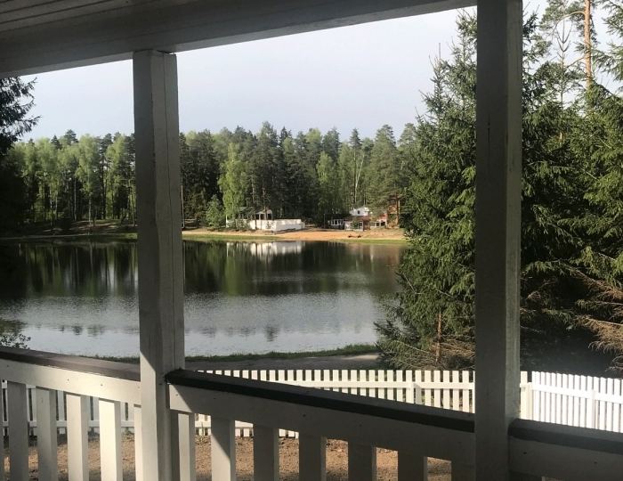 Коттедж - DeLuxe 6 мест с видом на озеро - Парк-отель «Покровское»